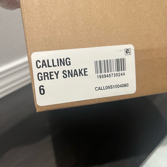 Steve Madden sneakers - Picture 6 of 6